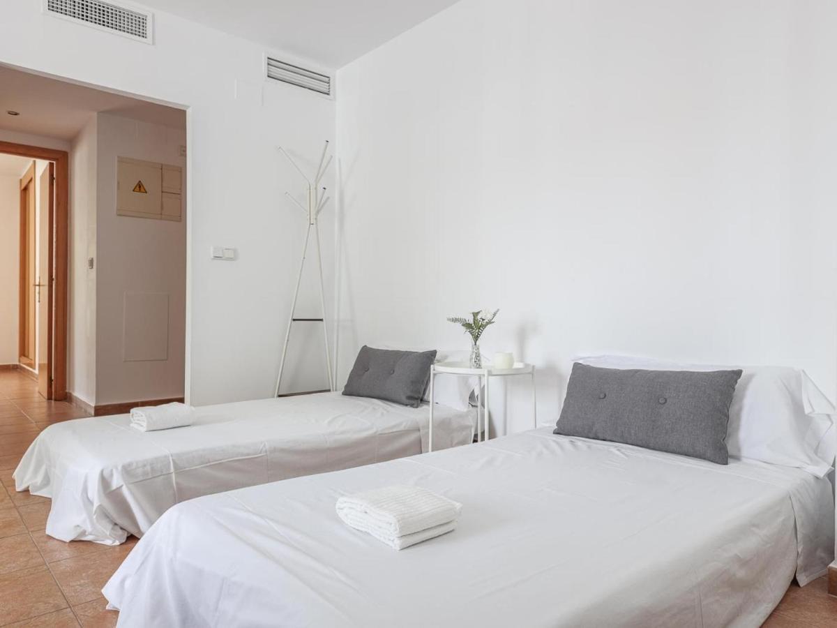 Algaba Pisc Planta Baja D Apartment La Algaba ภายนอก รูปภาพ